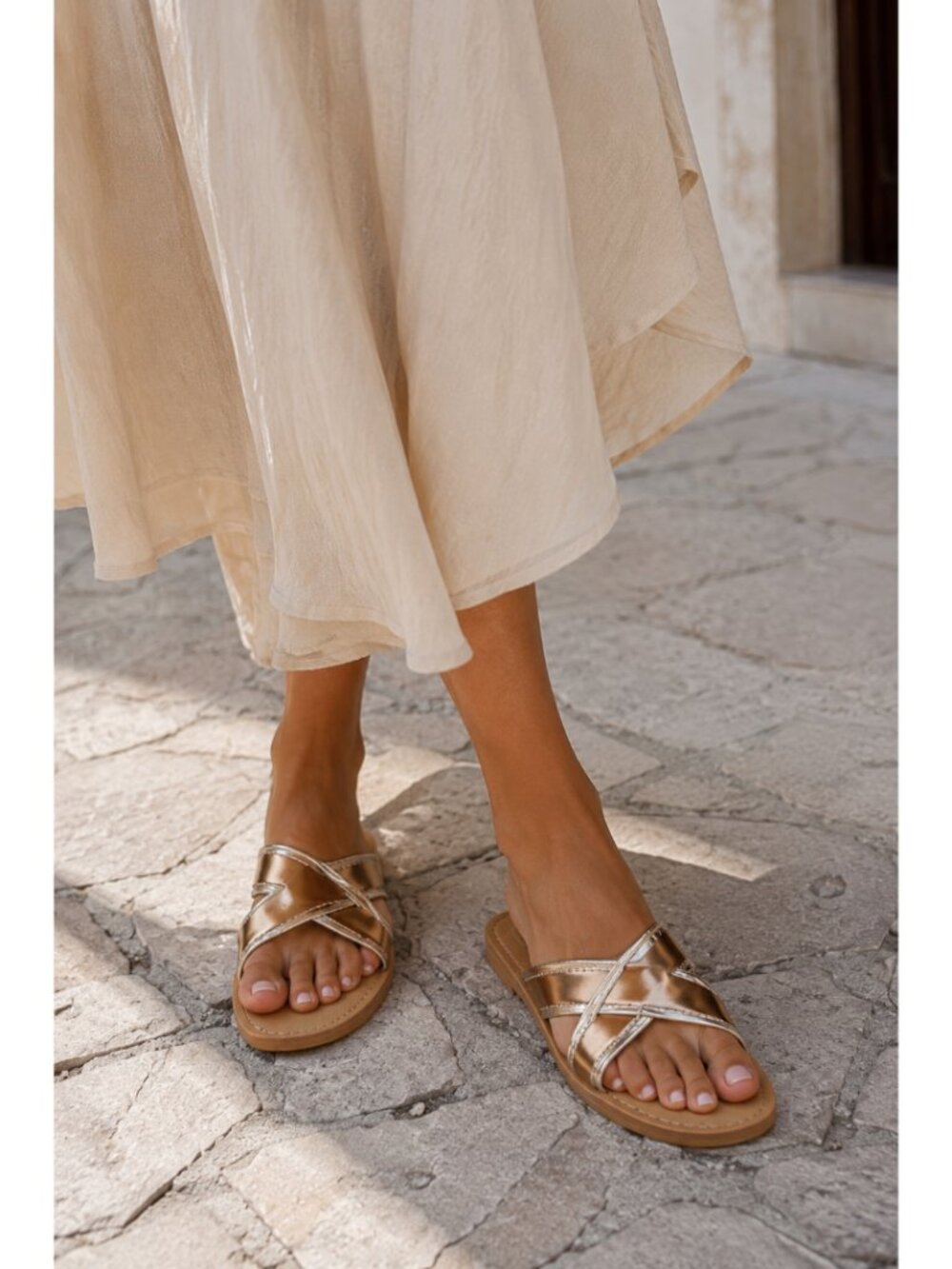 TOMS Rose Gold Metallic Crisscross Slide Sandals Size 8 Women’s Summer Flats